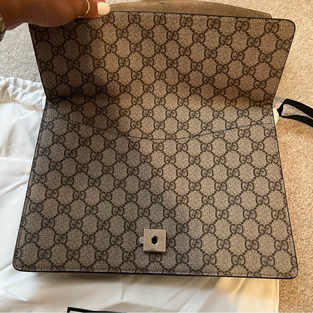 Gucci Dionysus medium GG SHOULDER BAG - Picture 8 of 17